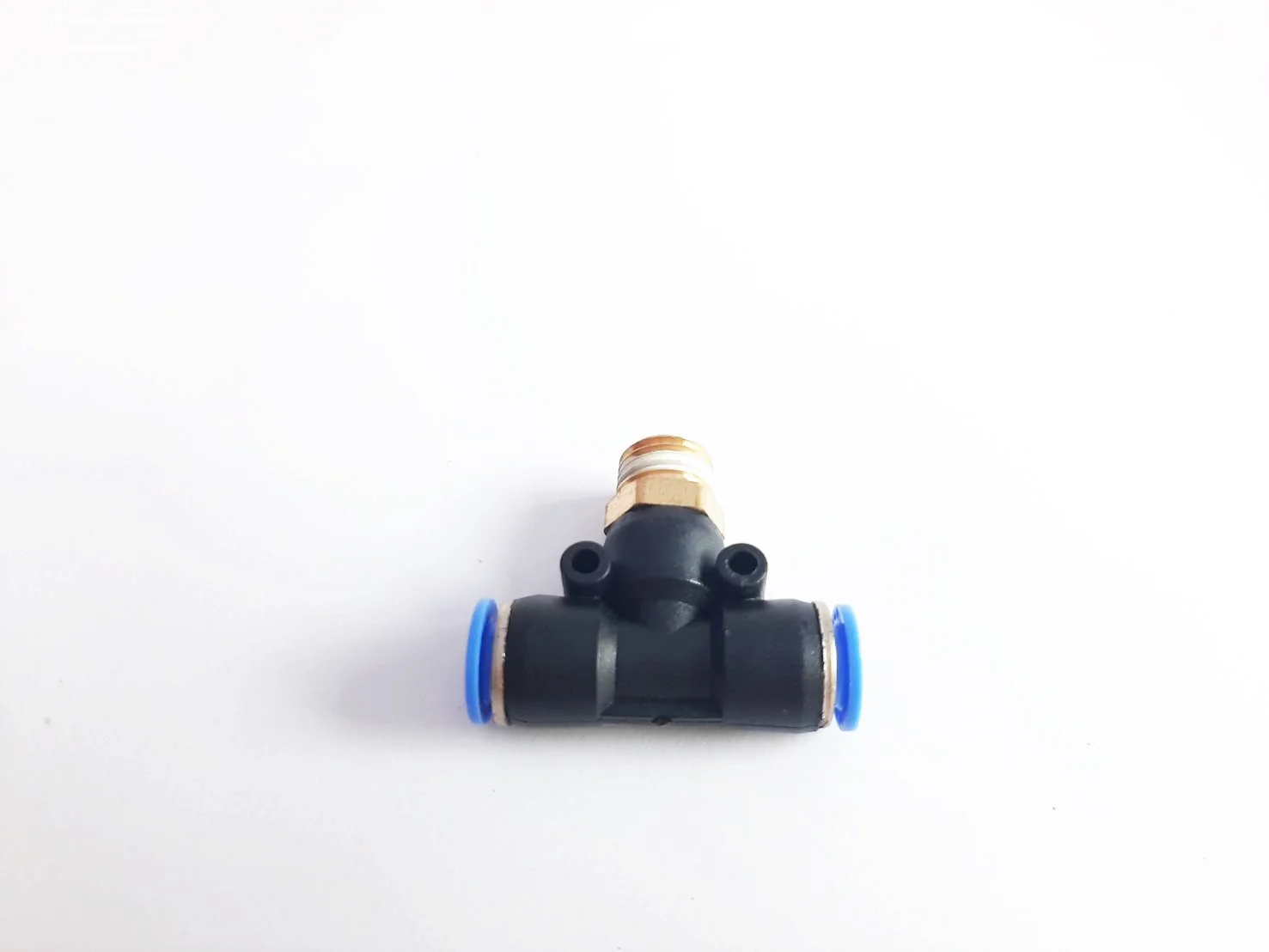 (PB8-02) ข้อต่อลม 3 ทาง เกลียวนอก 1/4" x เสียบสาย 8 mm. ดำ - Image 3
